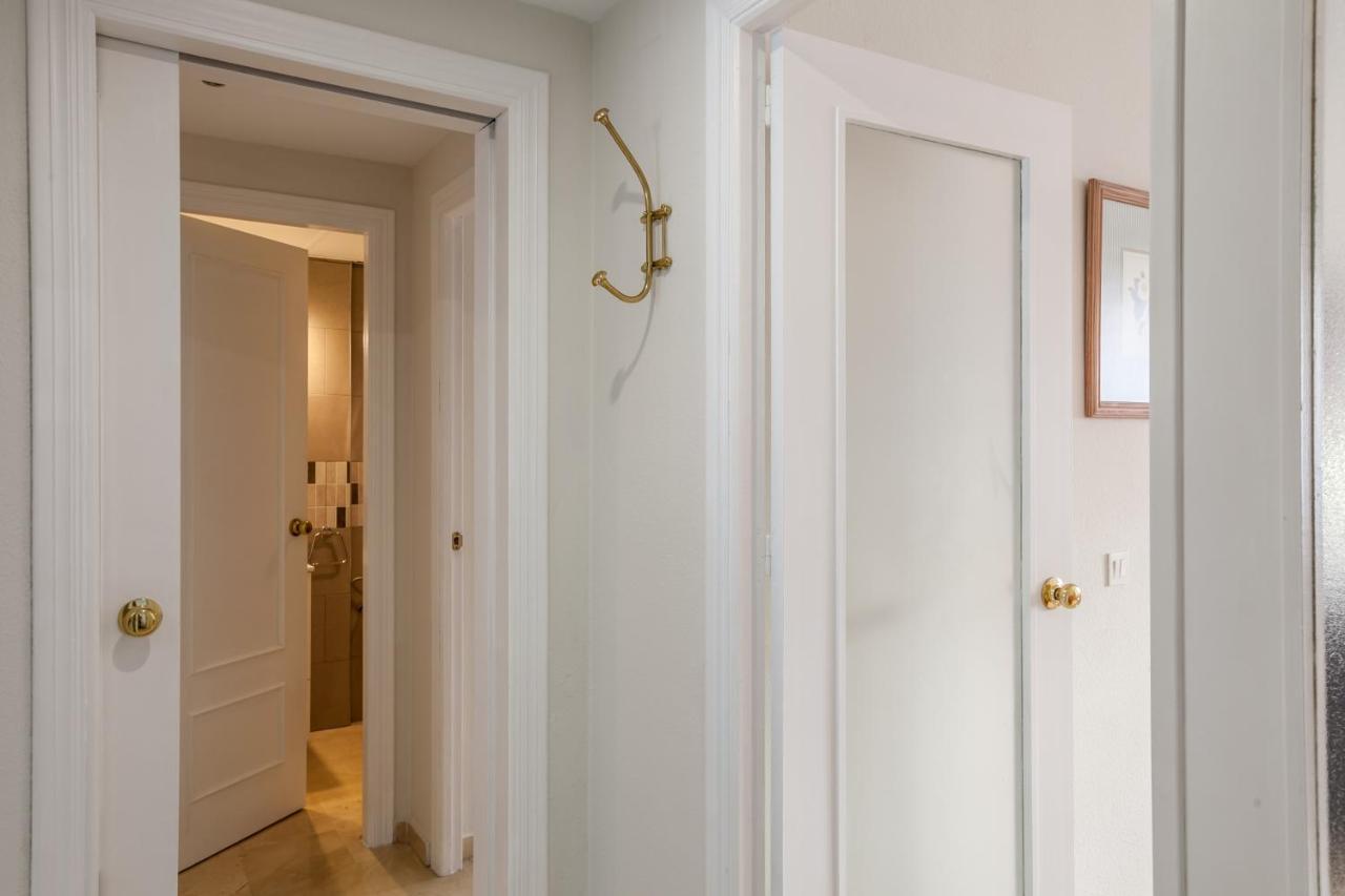 Apartamento Cerca Del Alcazar Con Garaje Privado 세비야 외부 사진